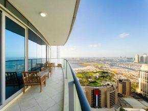 Luxury 2 bdr apartment, Overlooking Palm Jumeirah
